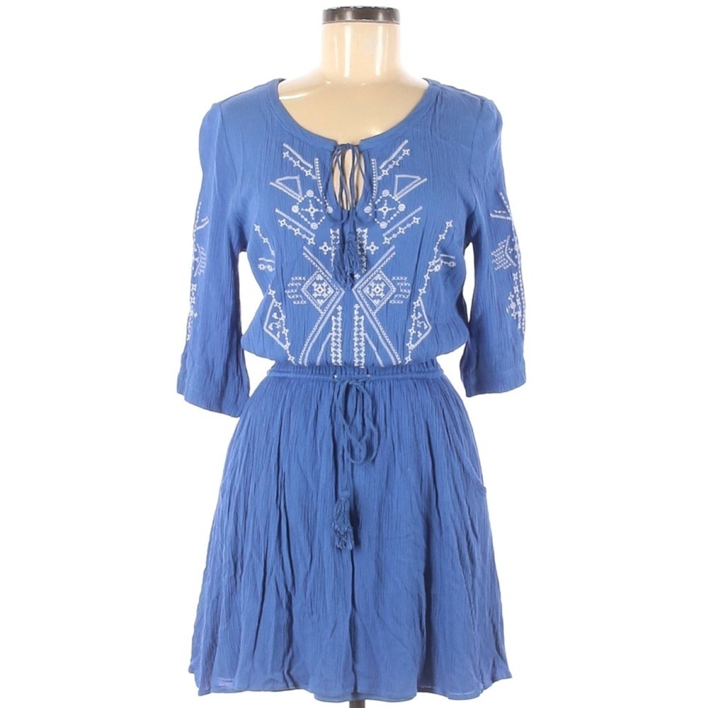 Chic Blue Embroidered Mini Dress